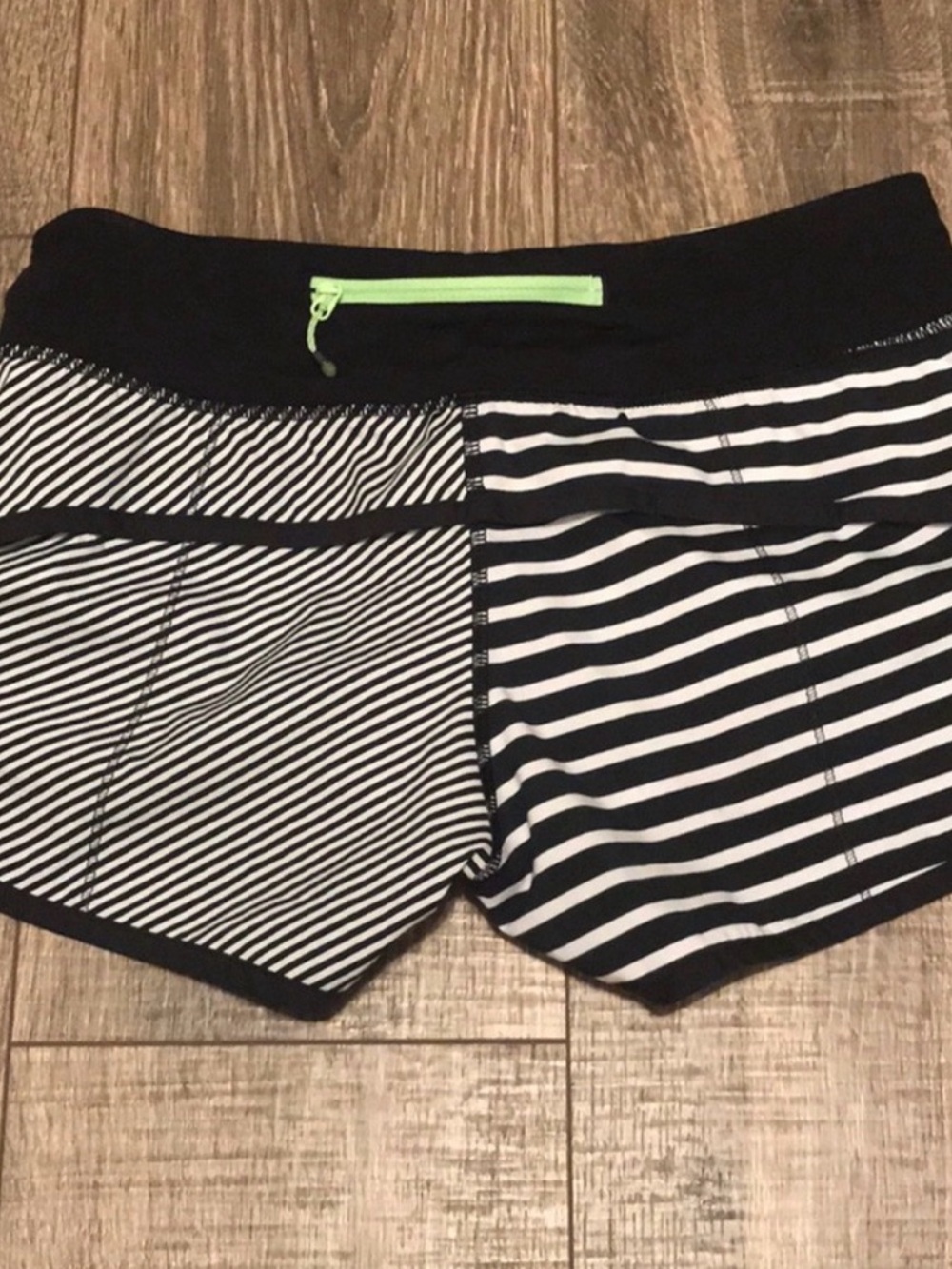 🦄 Lululemon Seawheeze Frankenstripe Speed Short